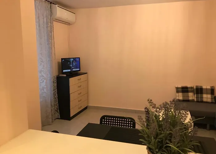 Angelinas Corfu (city)